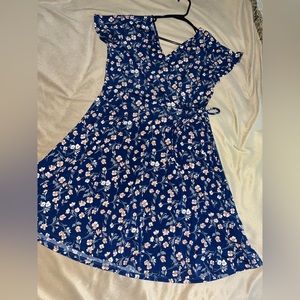Brand new Kaileigh floral print wrap dress